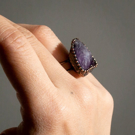 Amethyst natural stone vintage ring, free size, brass, antique finish
