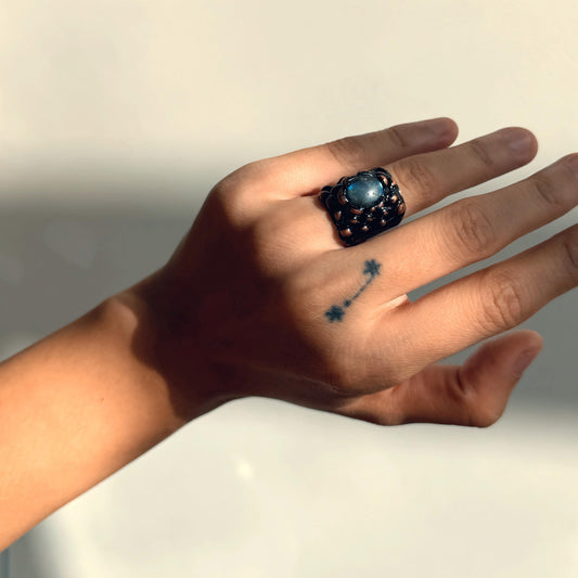 Labradorite natural stone vintage ring, free size, brass, antique finish